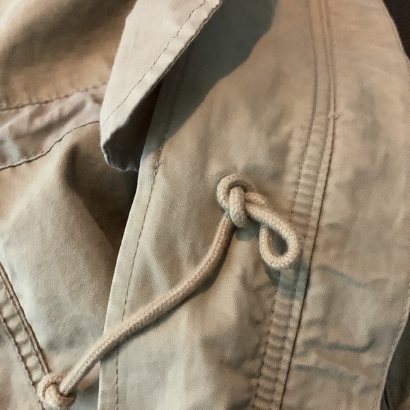 Madewell tan jacket
Size M - Picture 13 of 13